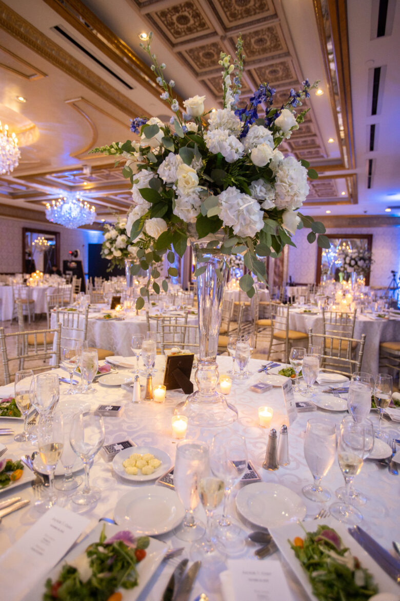 Is a Full Premium Open Bar Included With Wedding Packages in Bergen County at Seasons Catering?