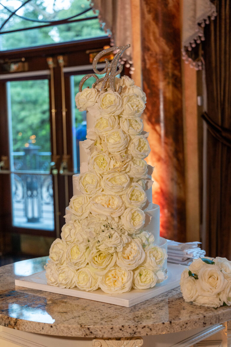 Host a Bar Mitzvah With a 300-Guest Ballroom at Seasons Catering Near Essex County